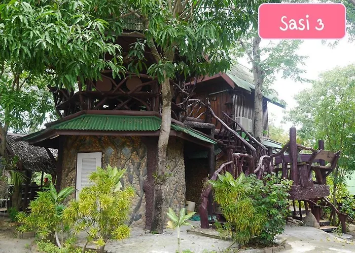 ศศิคันทรี *