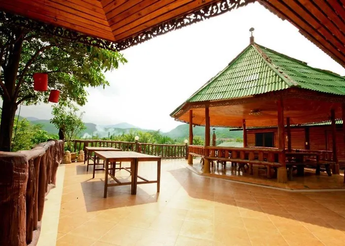 ศศิคันทรี * สวนผึ้ง