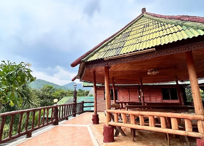 ศศิคันทรี * สวนผึ้ง