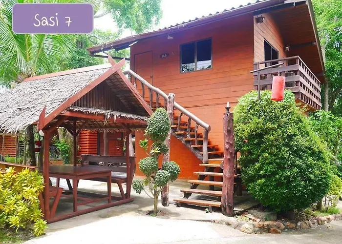 รีสอร์ท ศศิคันทรี *