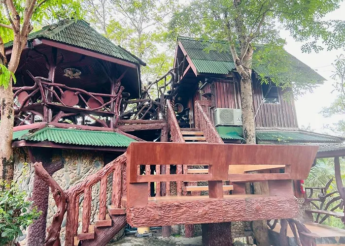 รีสอร์ท ศศิคันทรี *
